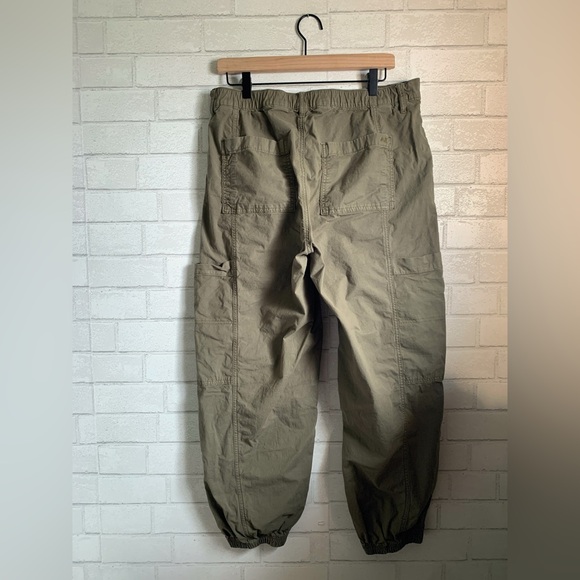 American Eagle Outfitters Women's Baggy Jogger Cargo Olive Joggers Pants - Picture 5 of 8